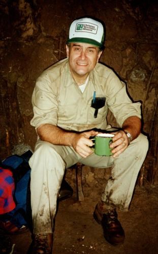John Glennon Adams DVM Obituary – St. Louis, MO